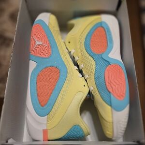 Jordan Tatum 2 in the "Lemonade" colorway